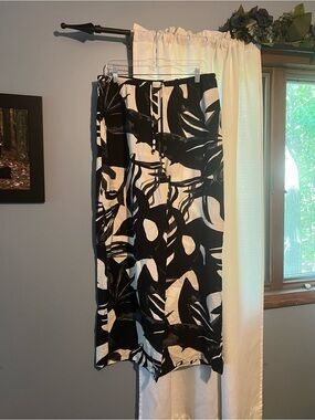 Rachel Zoe Black and Ivory Abstract Maxi Skirt